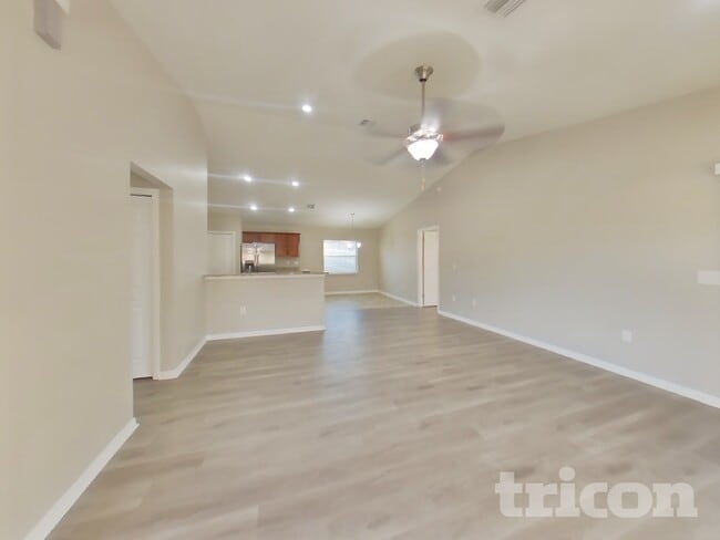 Photo - 2311 12th Ave E