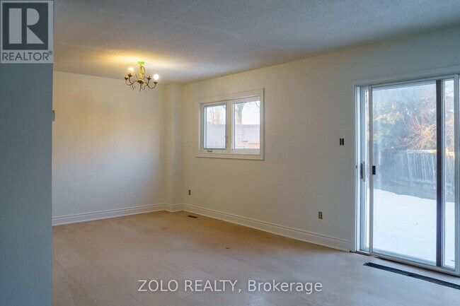 Photo - 655 Paragon Pl