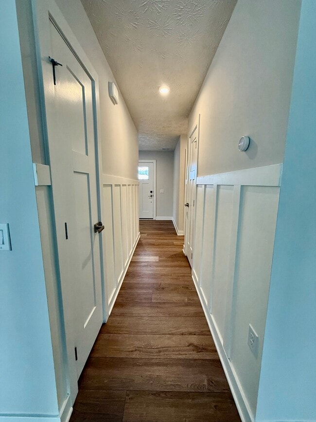 Photo - 1097 Arbor Dr