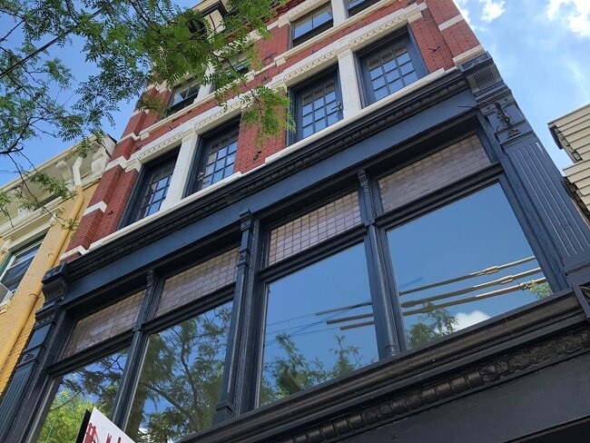 Photo - 1710 Elm St