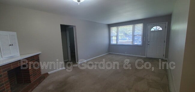Photo - 4924 Briarwood Dr