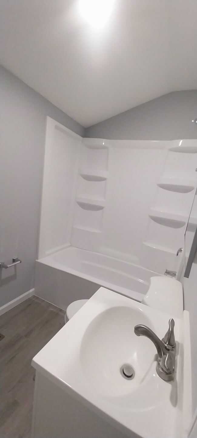 Photo - 515 N 6th St