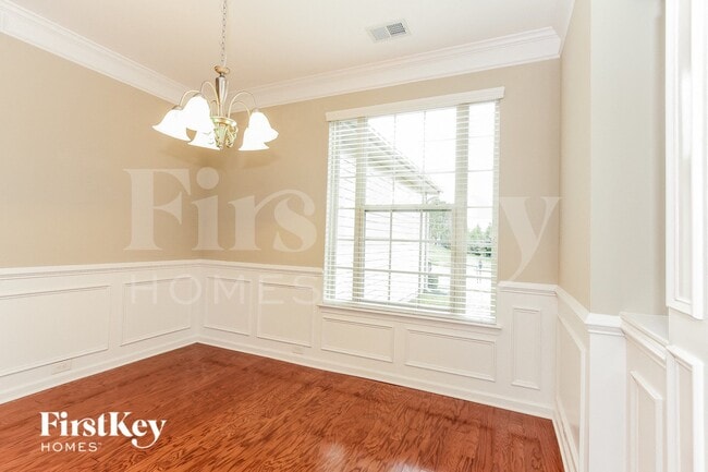 Photo - 105 Marquette Drive