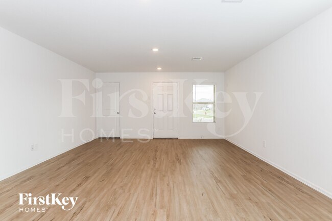 Photo - 375 Jewett Meadow Dr