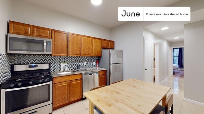 Room in Shared 4 bed/2 bath home in Prospect Lefferts Gardens
