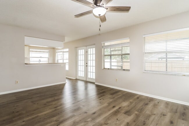 Photo - 10903 Carnelian Ln