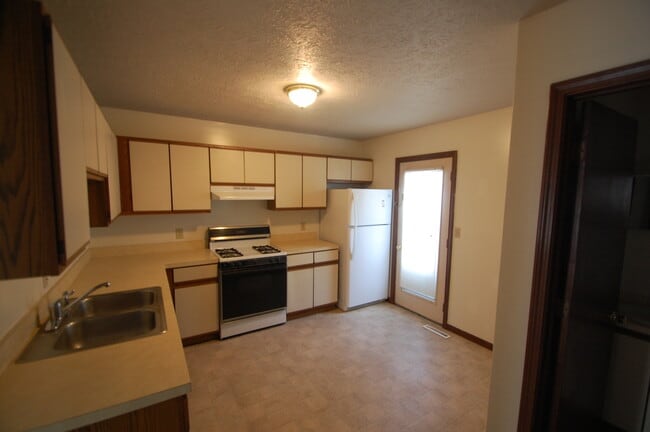 Photo - Nice 2-Bedroom Duplex with Garage in Goshen