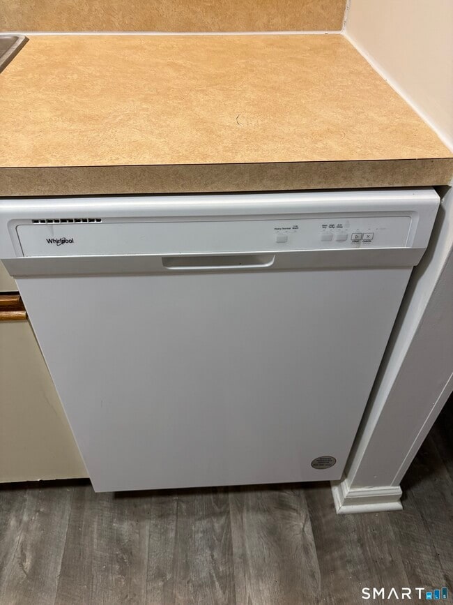 Photo - 31 Railroad St