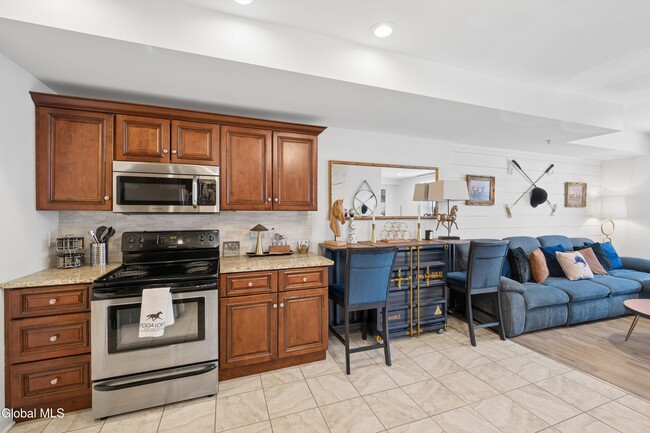 425 Broadway Unit 2