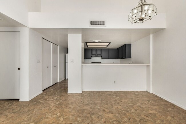 Photo - 3 bed 2 bath condo, Alma School and Elliot