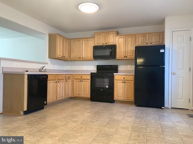 Photo - 207 Merrill Ct