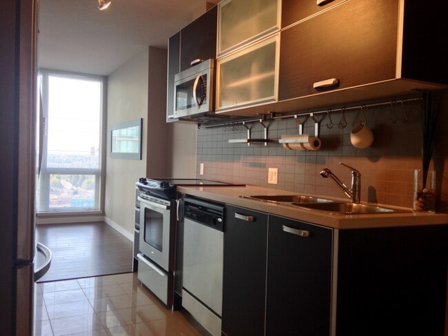 Photo - 2710-13688 100 Avenue Unit 2710
