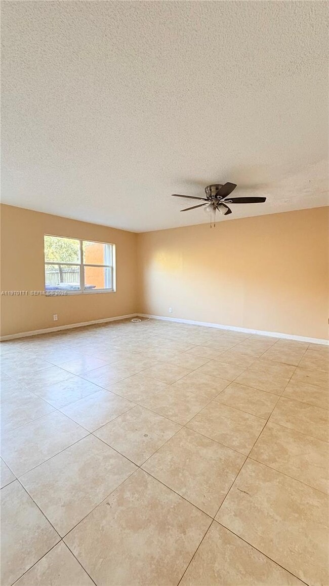 Photo - 948 SW 74th Ave