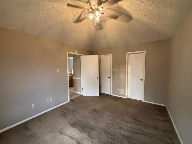 Photo - 3972 Schoolfield Cove