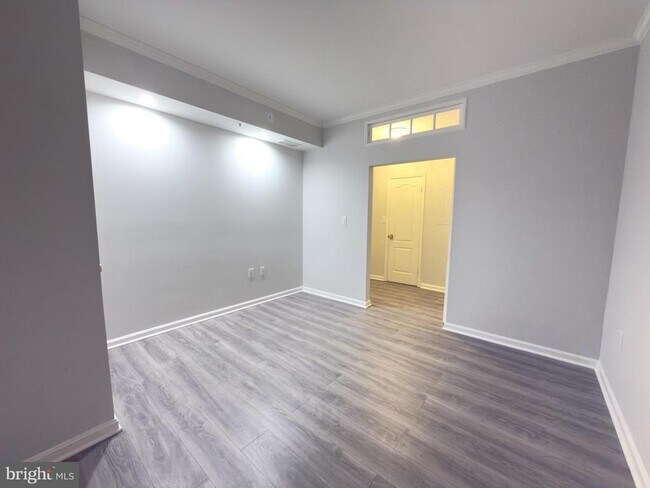 Photo - 1211 S Eads St Unidad 1205