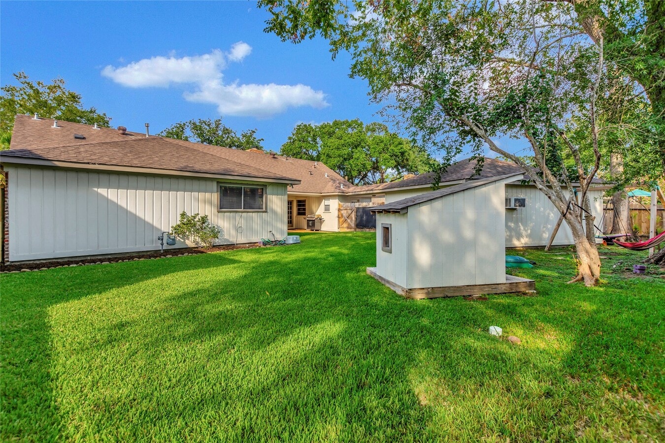 Photo - 18623 Prince William Ln