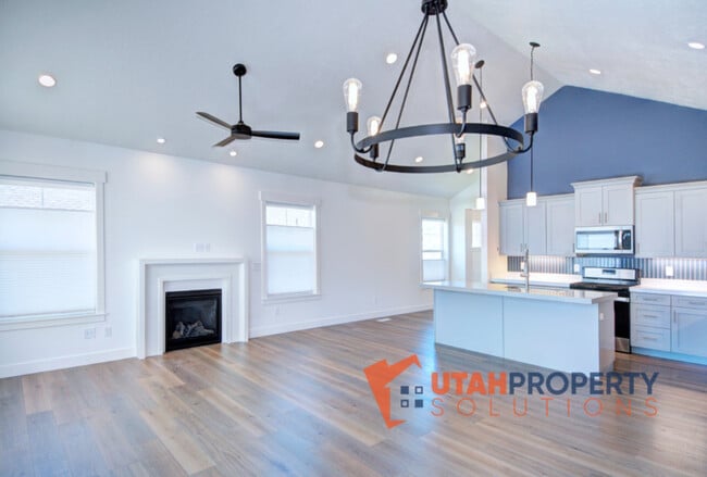 Photo - 538 Fashion Creek Ct