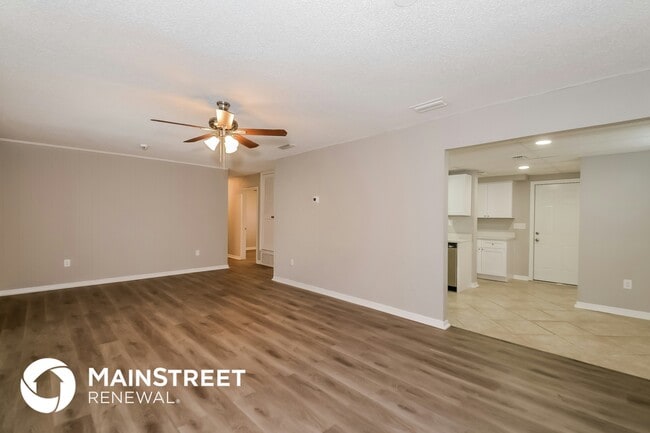 Photo - 812 65th Ave Dr W