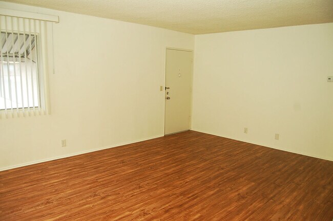 living room - 1 - 226 N Cedar St Unit 4