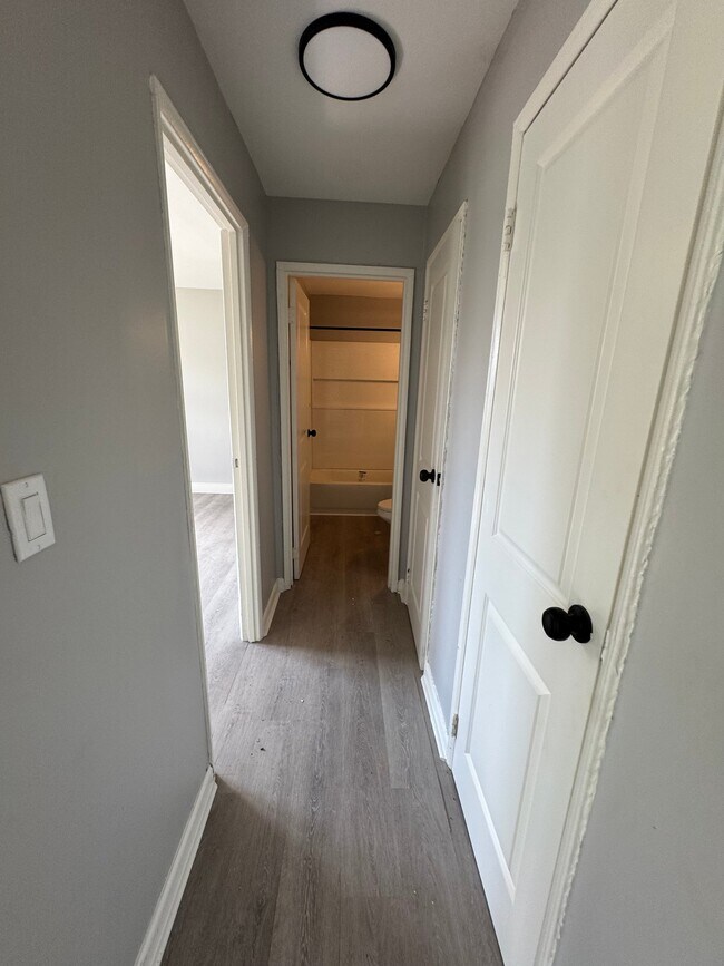 Photo - 170 Earle St Unit B2