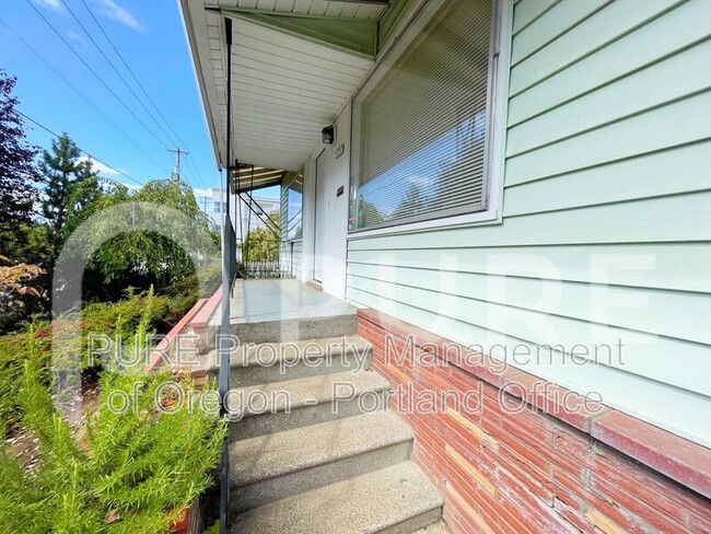 Photo - 1737 N Rosa Parks Way