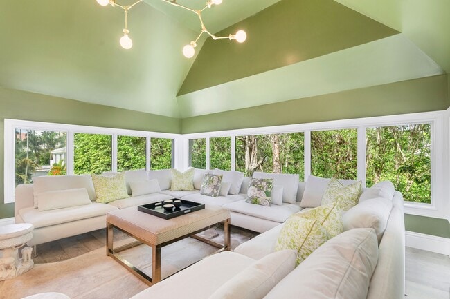 Building Photo - 443 Seaview Ave