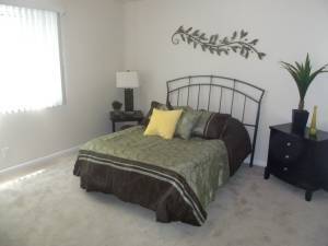 Blondo Crest Apartments