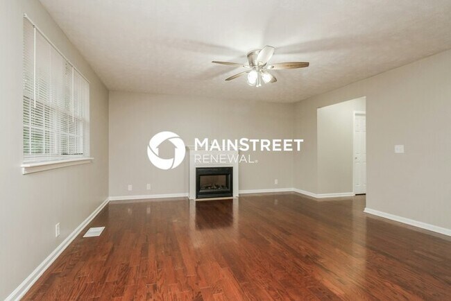 3 Bedroom Pet-Friendly Home in Nashville, TN with Main Street Renewal