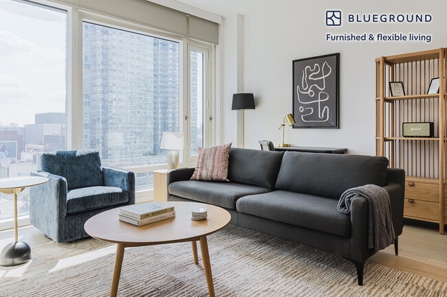 Photo - 572 11th Ave Unidad FL12-ID1519