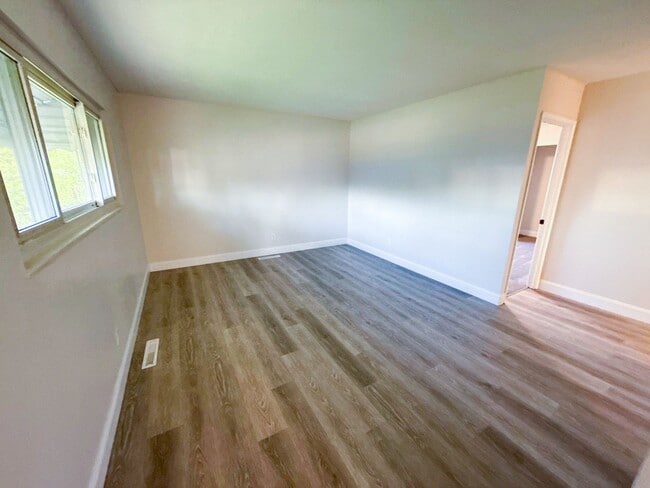 Photo - Newly Renovated 4BR Home Under $1,500 in South Columbus – Move-In Ready