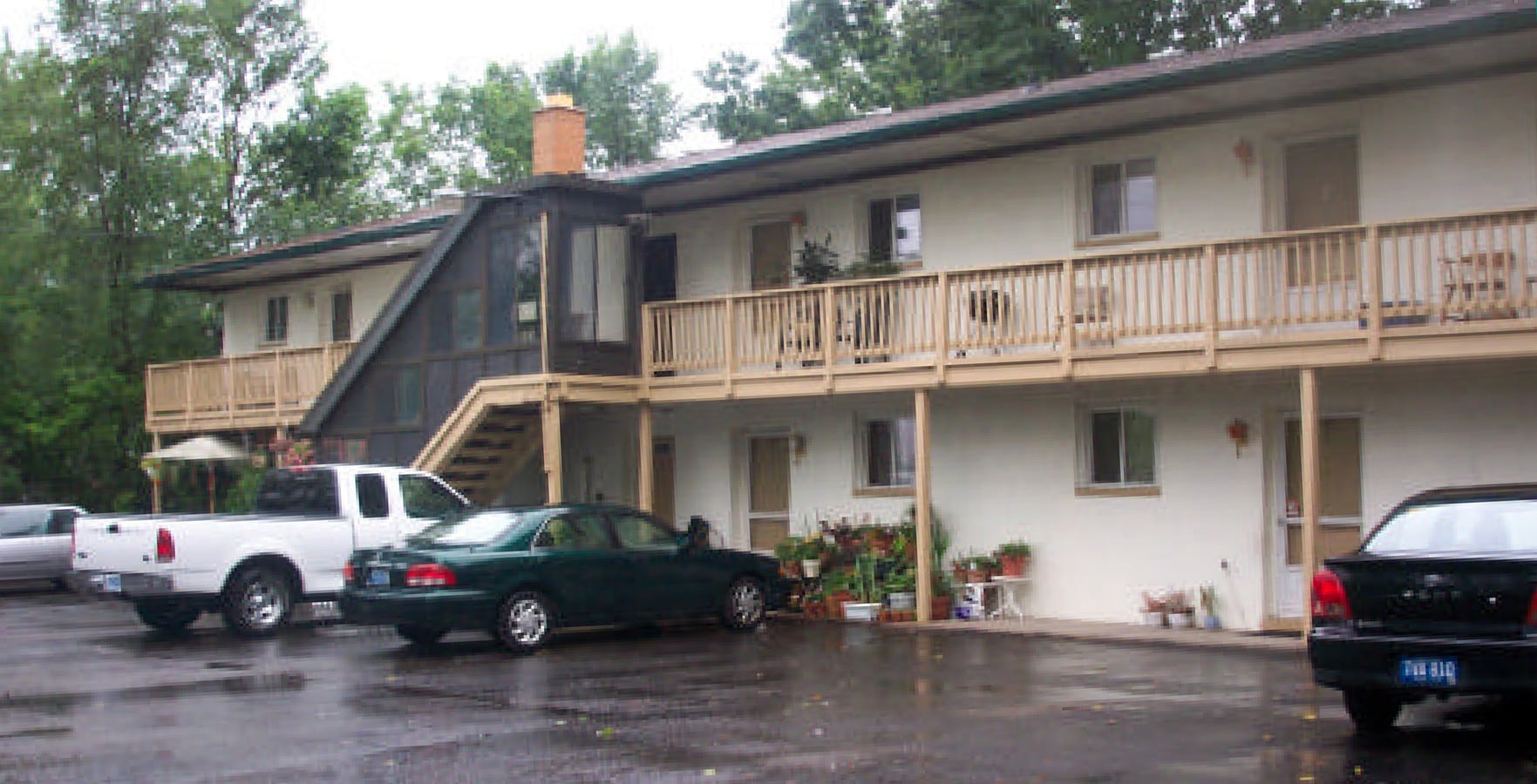 Photo - Four Oaks Apartments