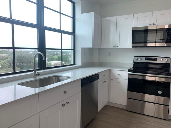 Photo - 4100 Davie Rd Unit 417