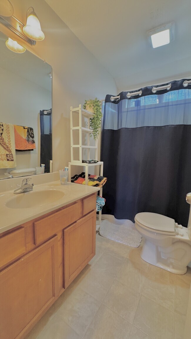 Photo - 140 Broadleaf Dr