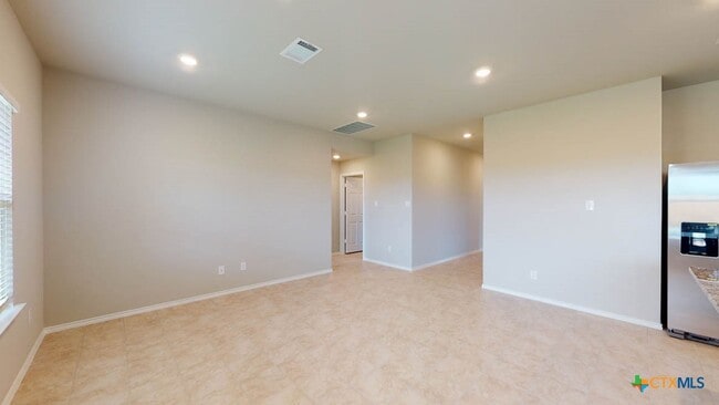 Photo - 1504 Rolling Thunder Dr