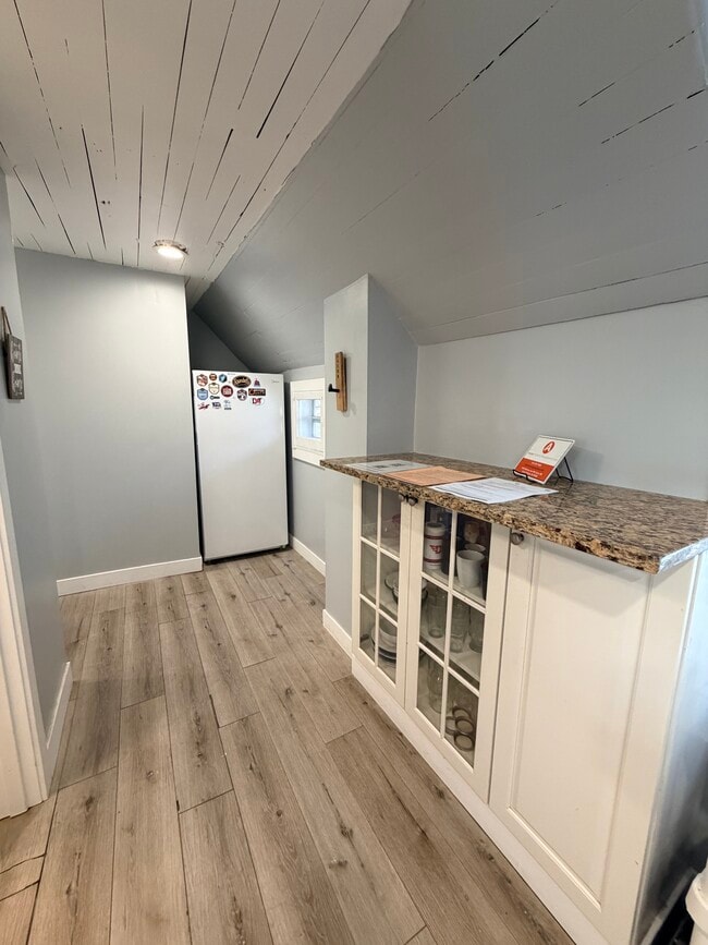 Photo - 105 Auburn Ave NE Unit 2