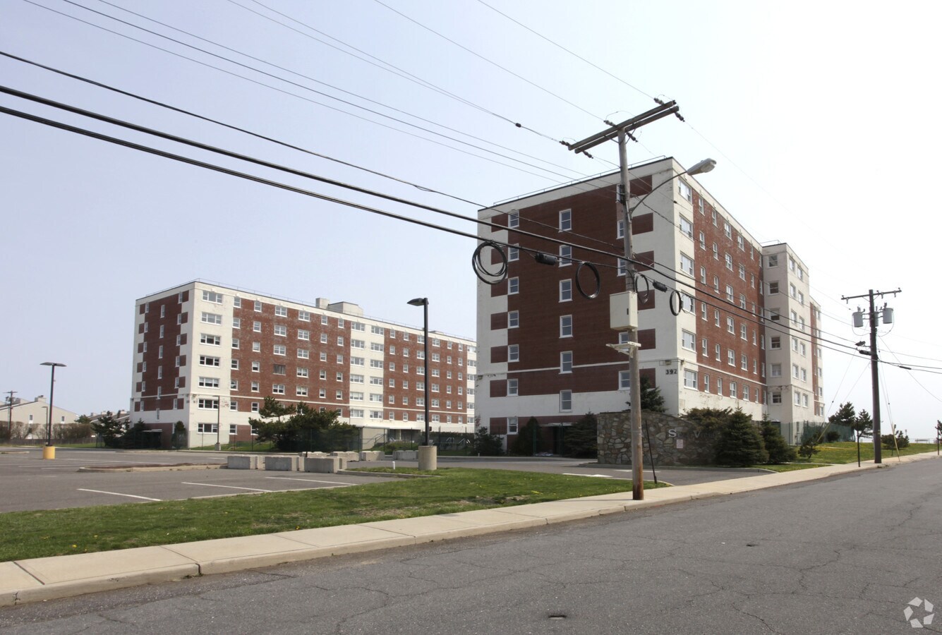 Ocean Boulevard Apartments - Sea View Towers Apartments
