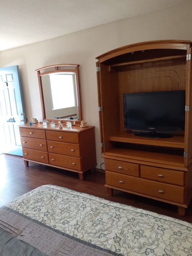 Holiday Terrace Apartments Branson, MO