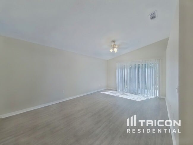 Photo - 22210 Bell Harbor Dr