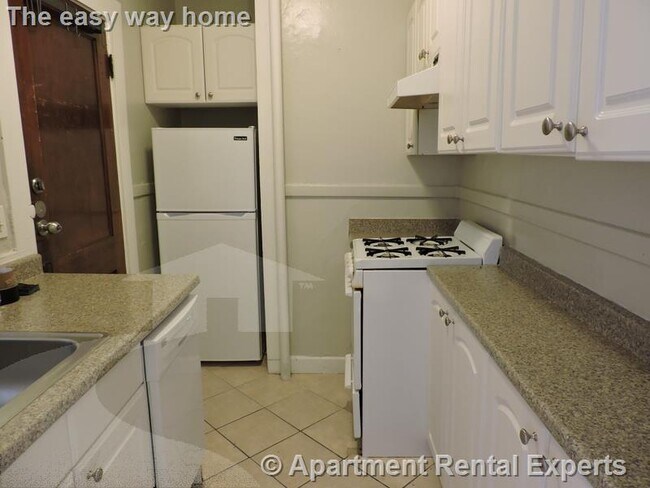 Building Photo - 11 Story St