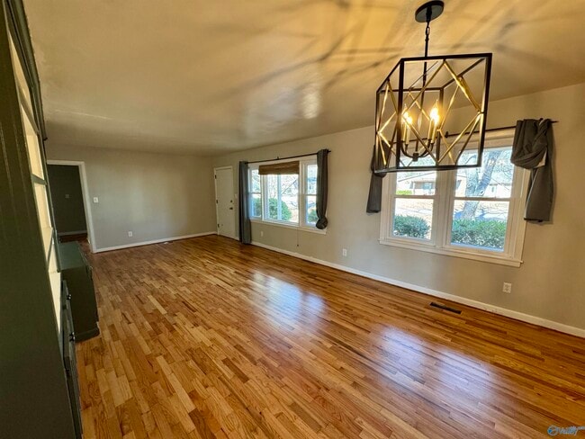 Photo - 804 Hereford Dr