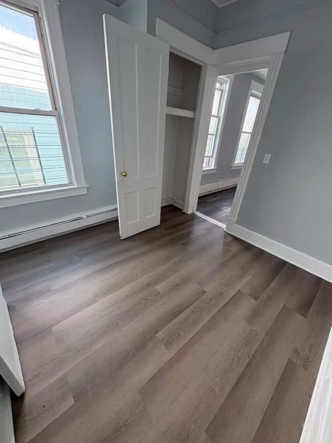 Photo - 105 Maple St Unidad 3W