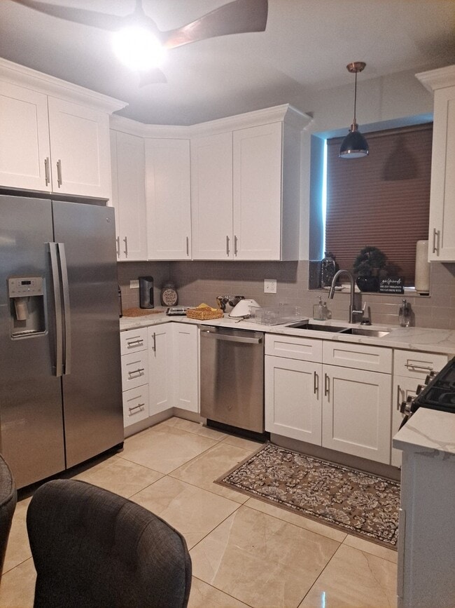 Photo - 8043 S Peoria St
