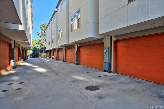 Photo - 2180 S Josephine St