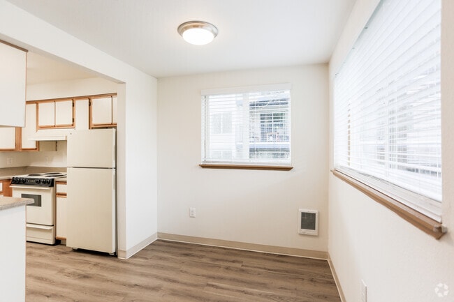 1BR, 1BA - 720SF
