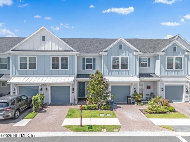 Photo - 133 Appleton Ct Townhome