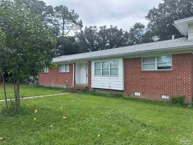 Building Photo - 2833 Bellview Ave