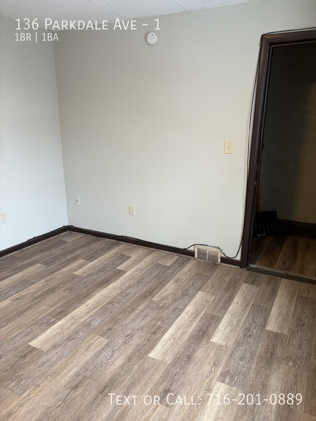 Photo - 136 Parkdale Ave Unit 1