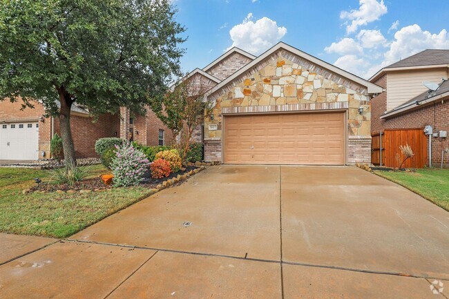 Building Photo - Fabulous in Fort Worth Rental