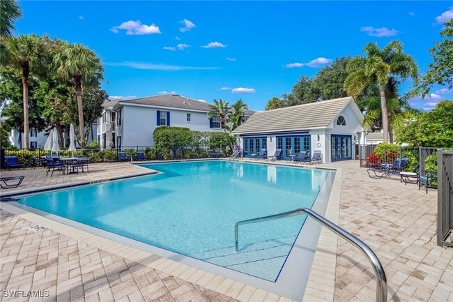 Building Photo - 7108 Barrington Cir Unit 101