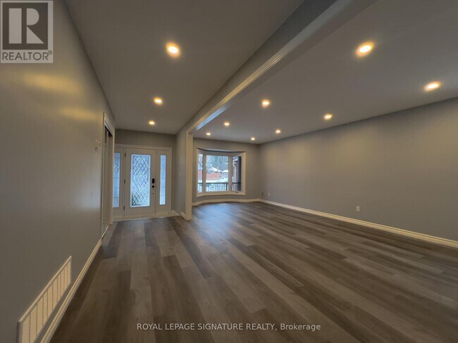 Photo - 2111 Lynn Heights Dr